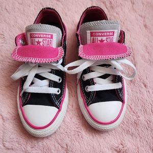 NWT Converse little girl shoes Size 11